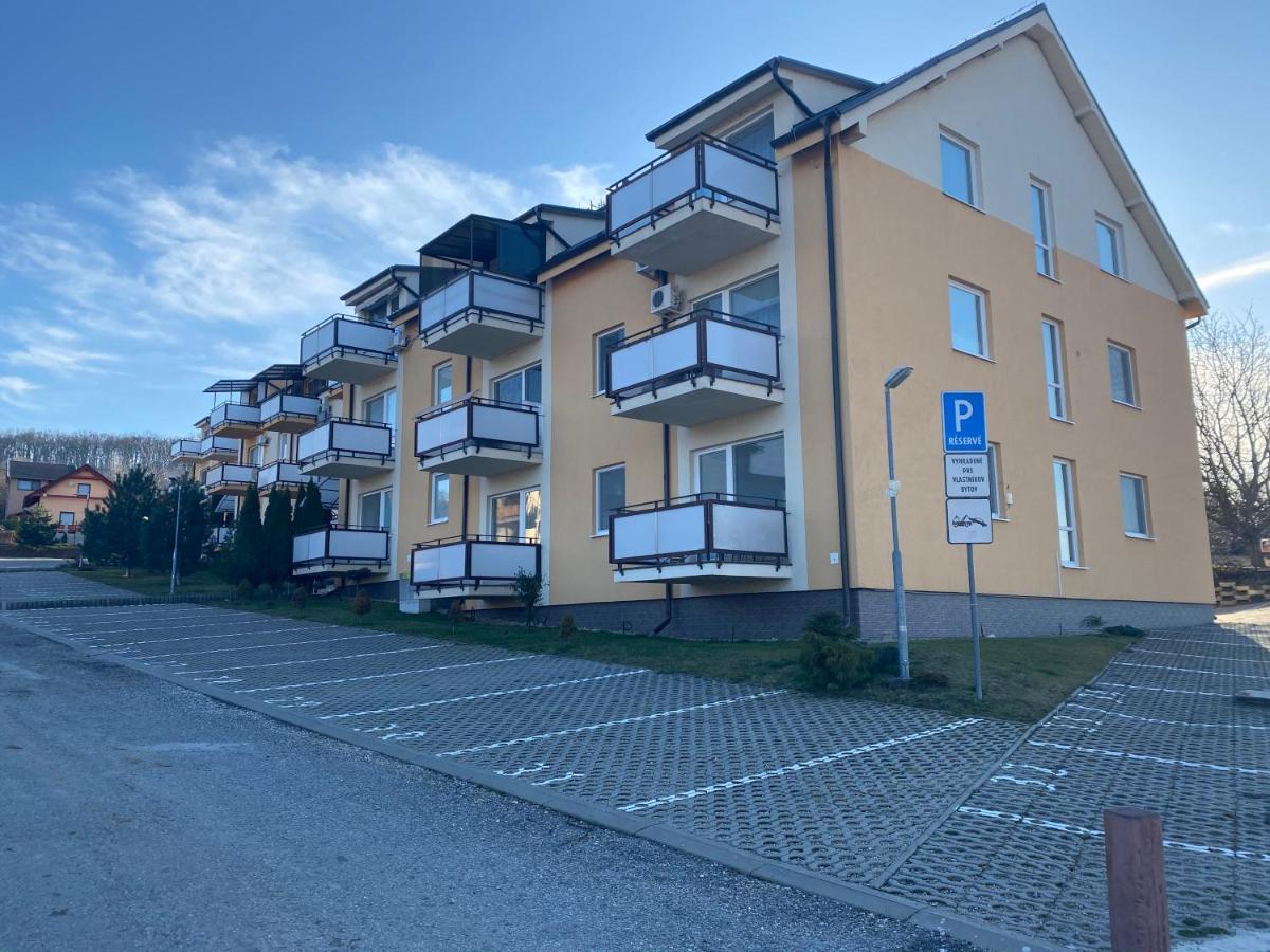 Apartments Monty Podhajska Luaran gambar